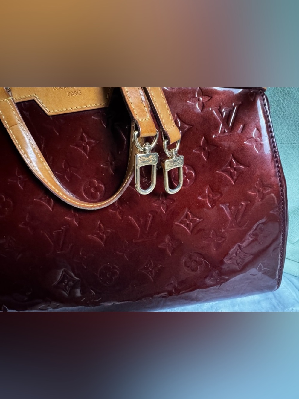 Louis Vuitton Brea MM Vernis Amarante Patent Leather Satchel Bag w/ Strap Auth - Picture 4 of 16